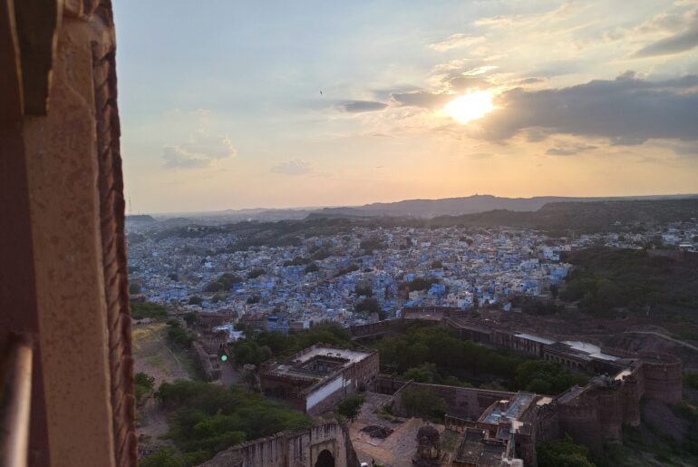 5 Reasons Why Traveling in Your 20s is a Must
